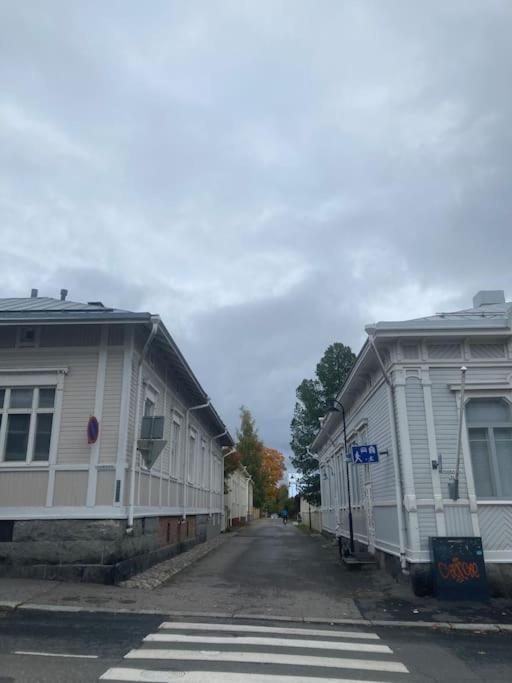 Mukava Saunallinen Kaksio Omalla Sisaeaenkaeynnillae Ja Ilmaisella Autopaikalla Куопио Екстериор снимка